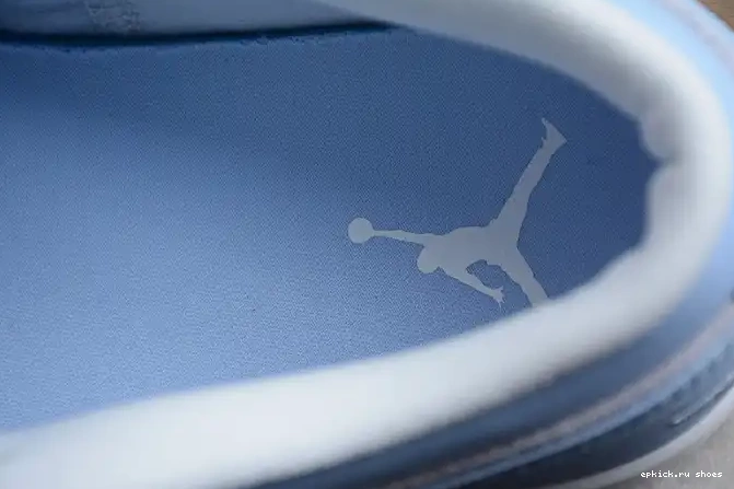 Rep 1 DC0774-050 Jordan Blue University (W) Low 0602